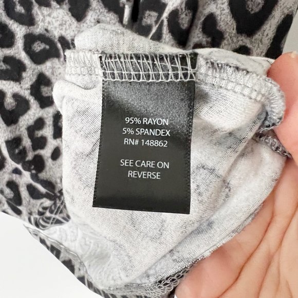 Torrid | Super Soft Knits Cheetah Short Sleeve T Shirt Sz. 1 - Picture 6 of 6